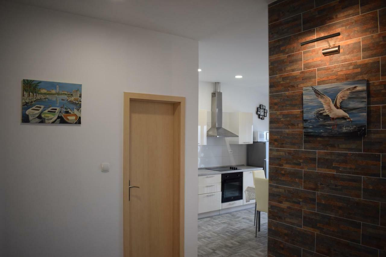 Apartman Đani-Podstrana Apartment Bagian luar foto